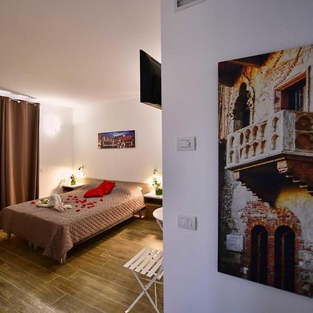 La Terrazza Sul Garda Hotel Luaran gambar