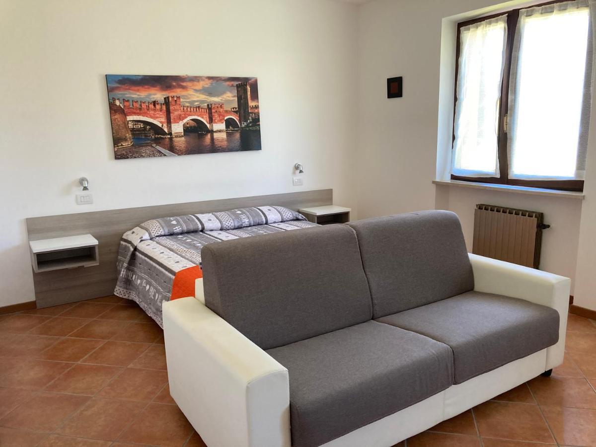 La Terrazza Sul Garda Hotel Luaran gambar