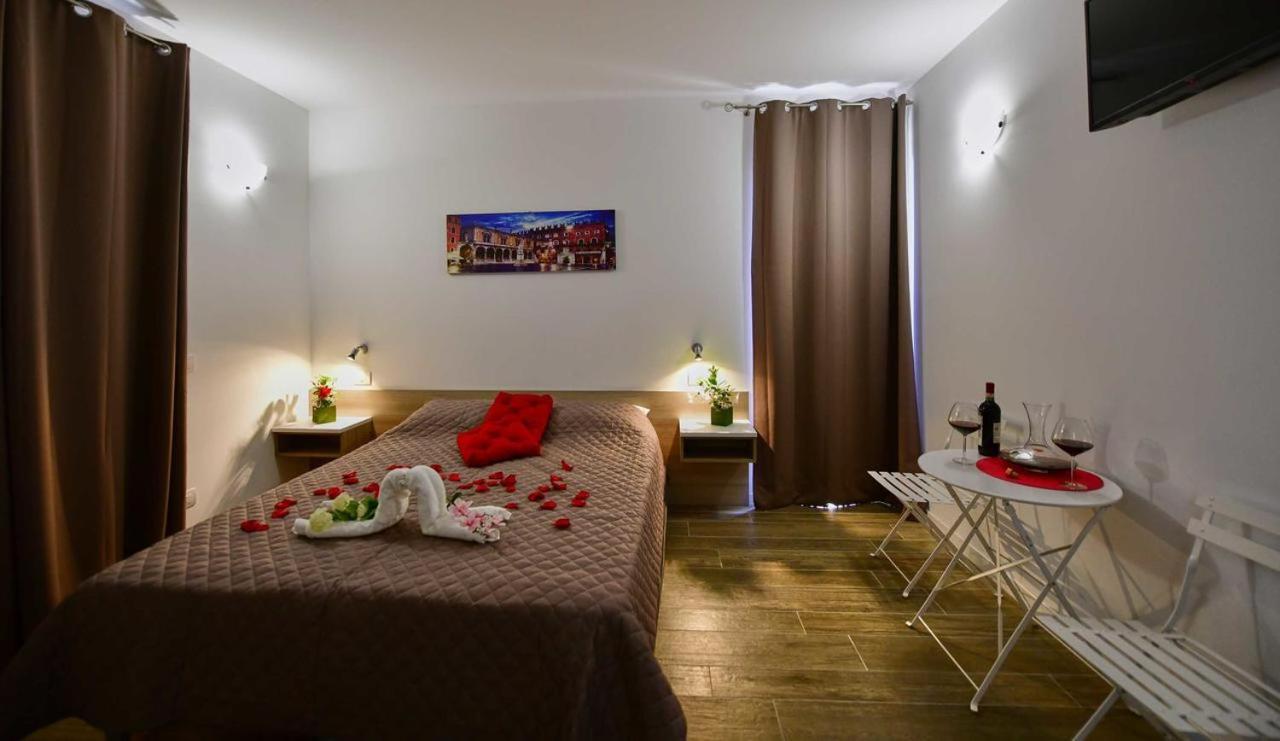 La Terrazza Sul Garda Hotel Luaran gambar