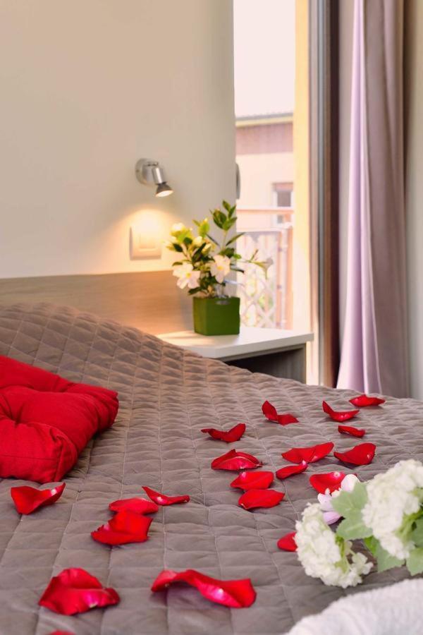 La Terrazza Sul Garda Hotel Luaran gambar